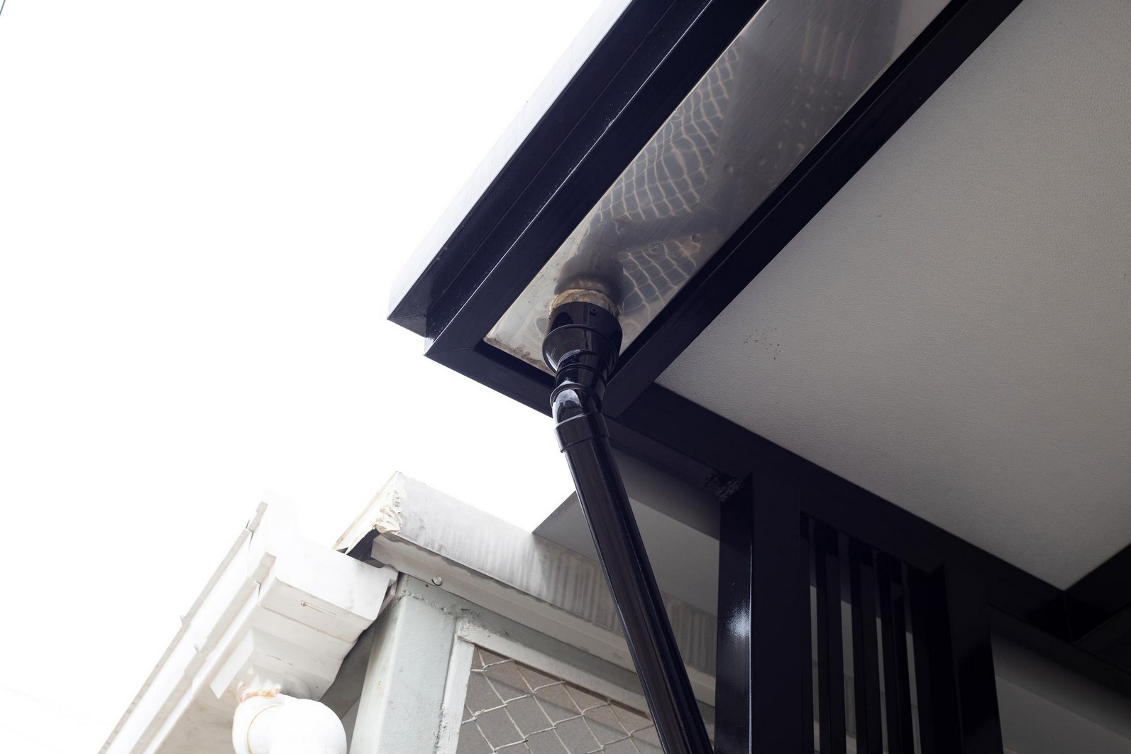 Prévention Habitat – Couvreur zingueur, expert en charpente et couverture Couvreur zingueur de Prévention Habitat réalisant des travaux de charpente et couverture avec finitions en zinguerie